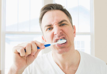 Thói quen chăm sóc răng khiến sức khỏe răng miệng ngày càng tồi tệ
